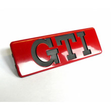 logo znak VW Golf 2 G60 nápis GTI červené boční lišty